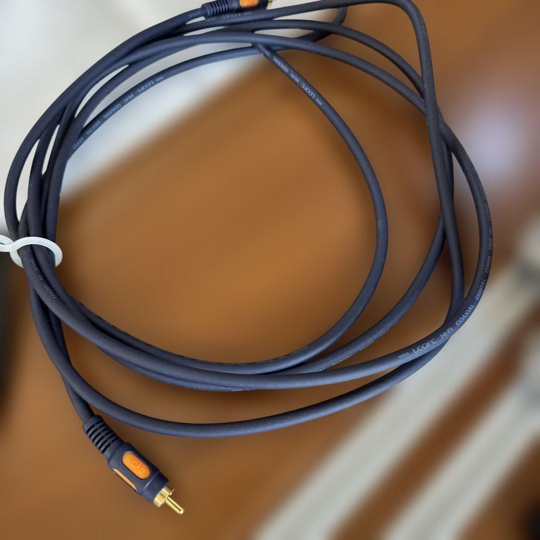 プロジェクター本体、モバイルスクリーンセット【値下げ交渉応じます】