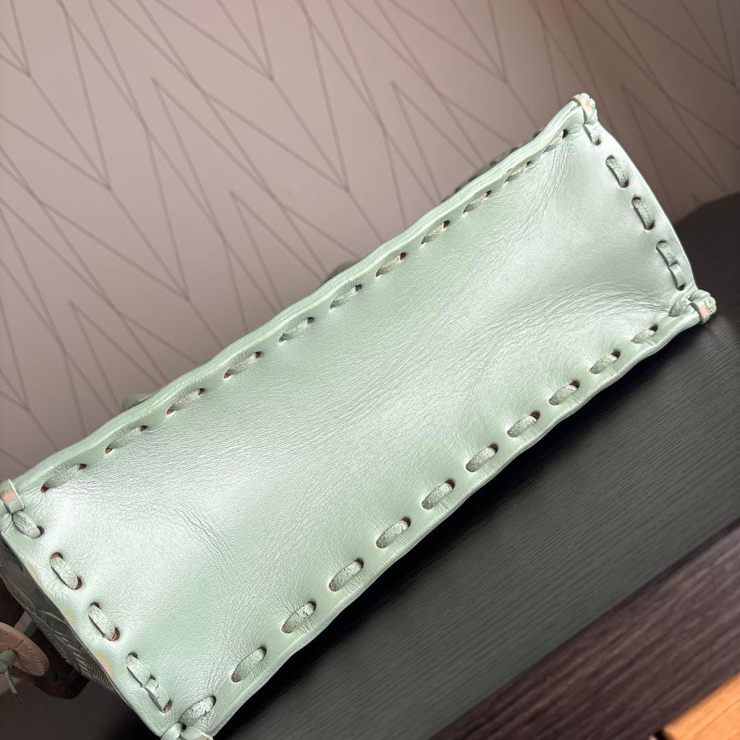 カービングトライブス　ミントグリーン　美品　ハンドバッグ　カービングトライブス