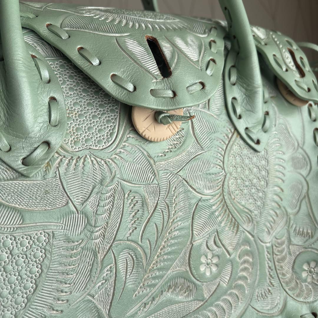 カービングトライブス　ミントグリーン　美品　ハンドバッグ　カービングトライブス