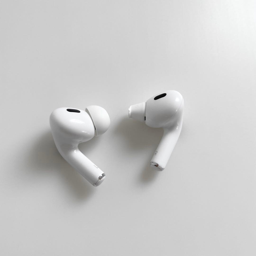 正規品　AirPods Pro 第2世代 Lightning 本体 ケース