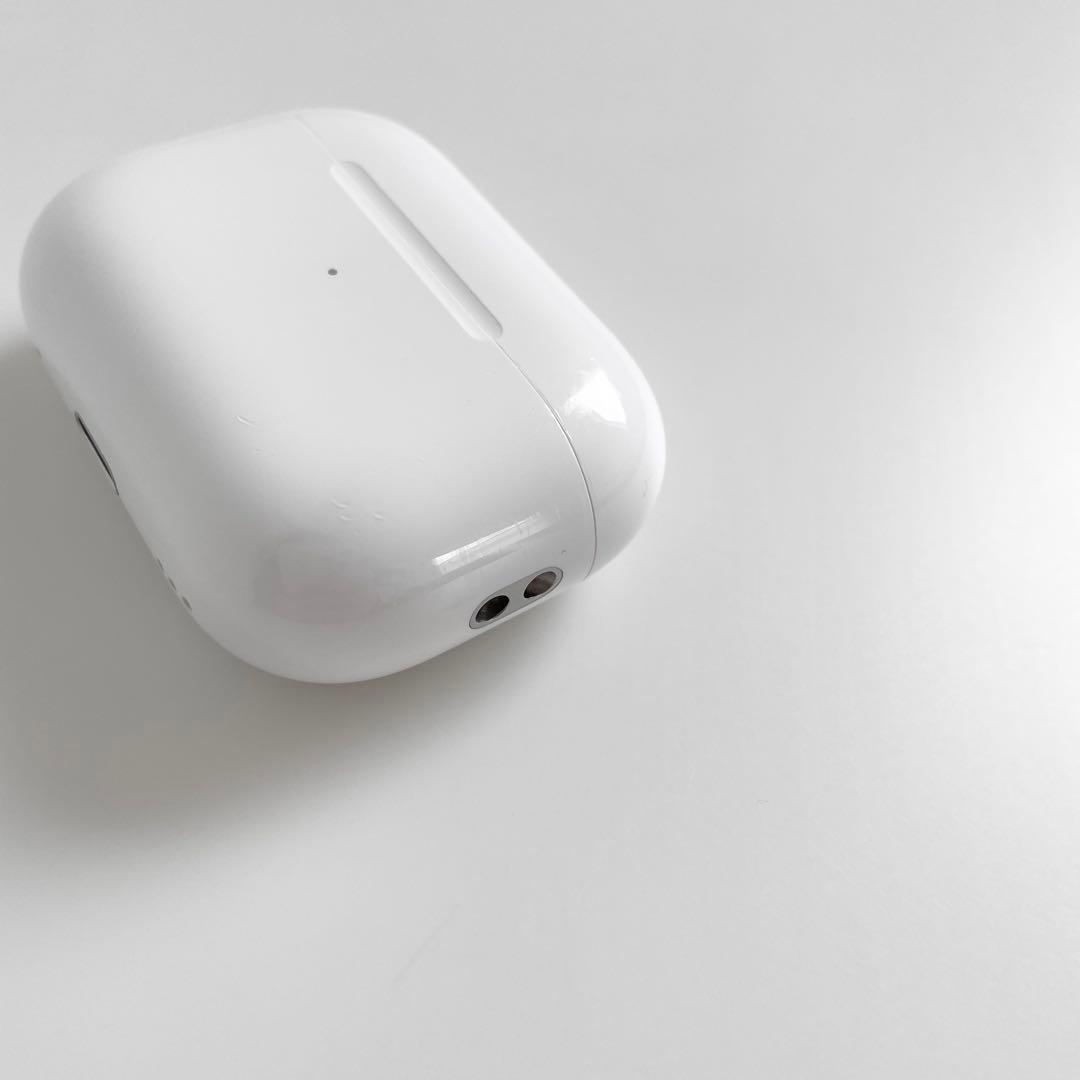 正規品　AirPods Pro 第2世代 Lightning 本体 ケース