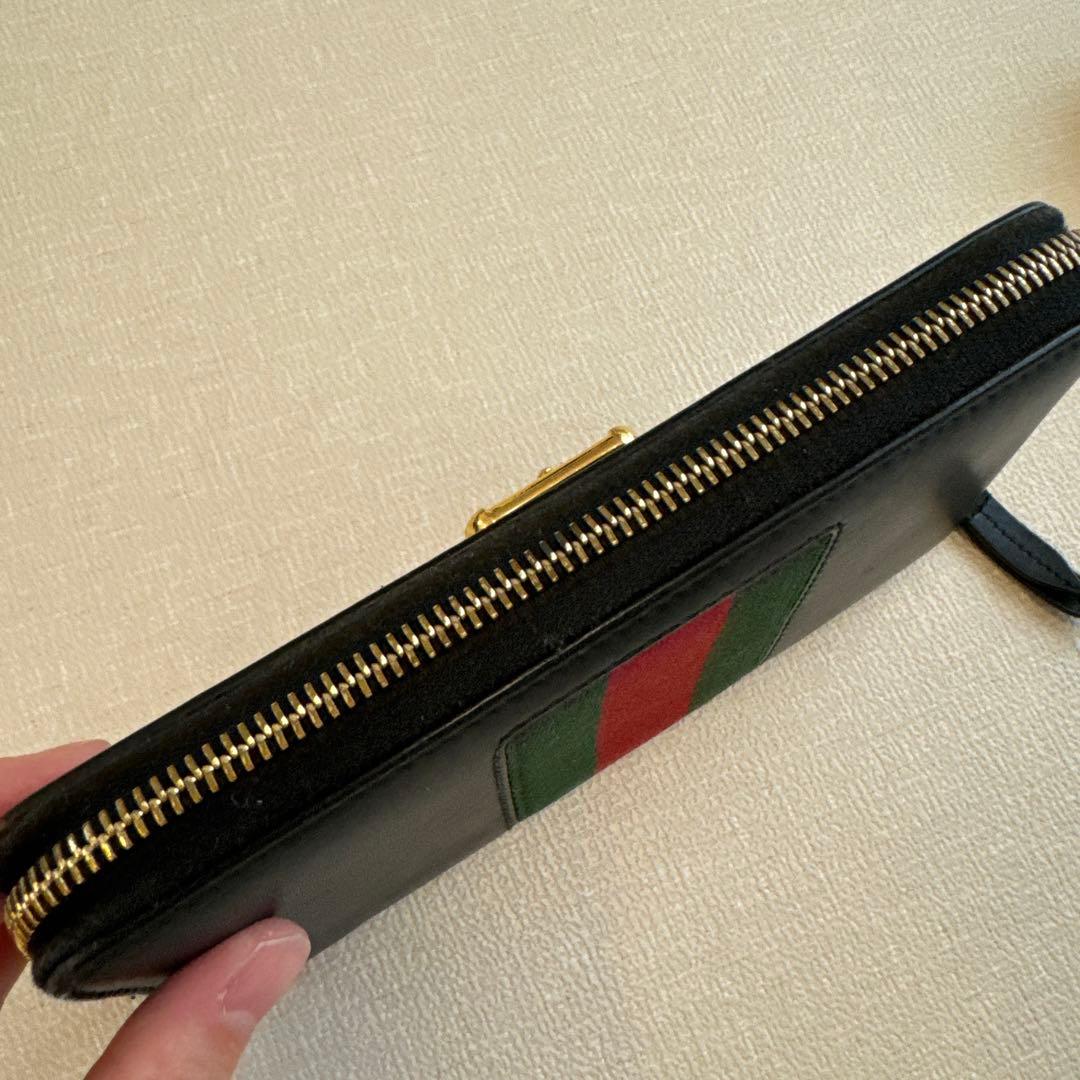 GUCCI 長財布 金具付き