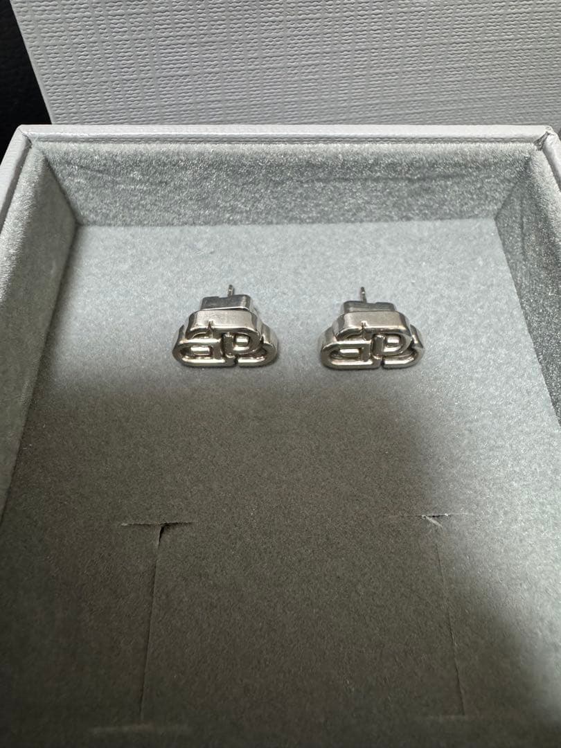 BALENCIAGA BB XS STUD ピアス シルバー