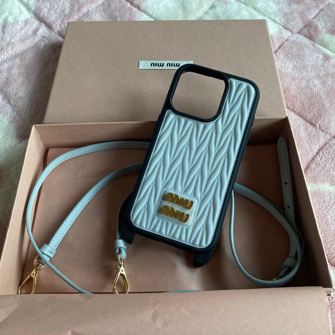 miumiu ミュウミュウ iPhoneケース iPhone15Pro