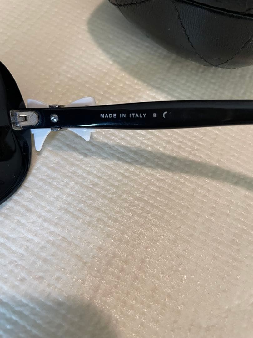 Chanel オーバーサイズ サングラス