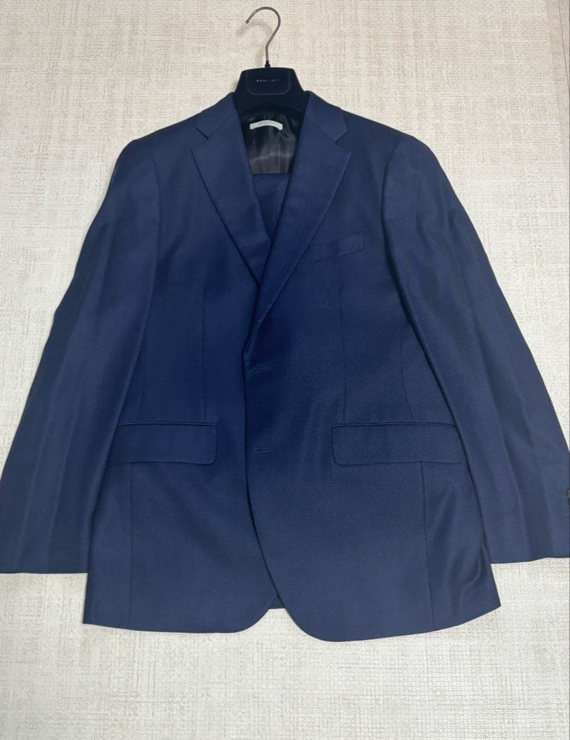 おまえてつじ様【美品・着用回数僅か】ボリオリ 3ピーススーツ春秋冬用