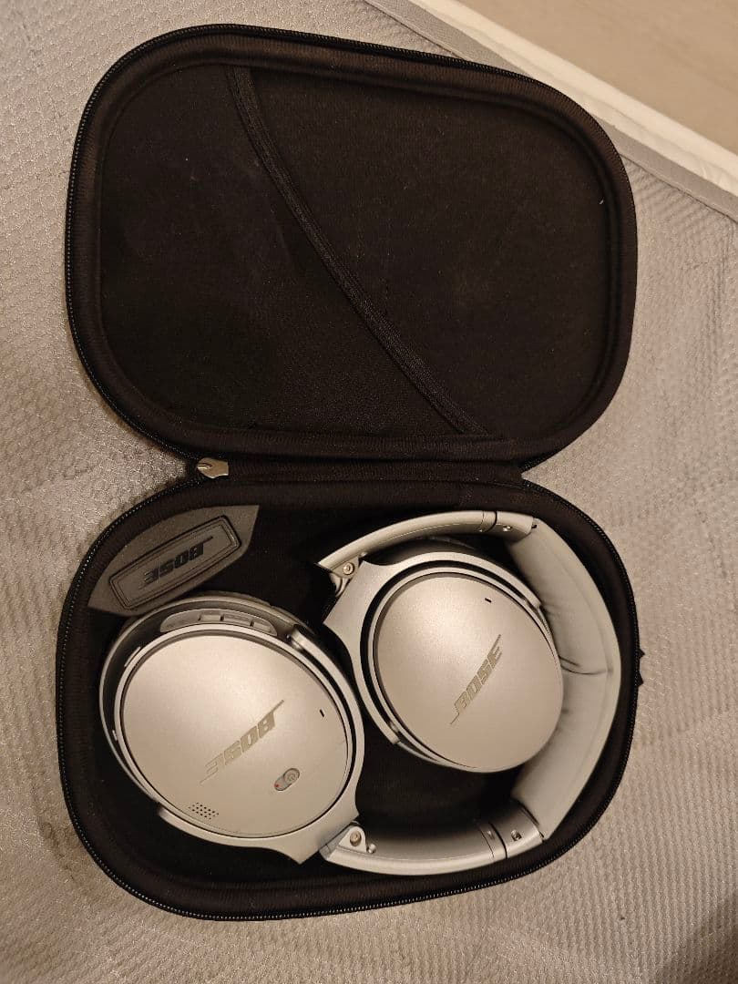 Bose QuietComfort 35 ヘッドセット型イヤホン