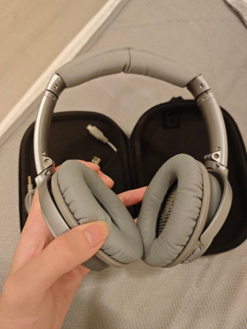 Bose QuietComfort 35 ヘッドセット型イヤホン