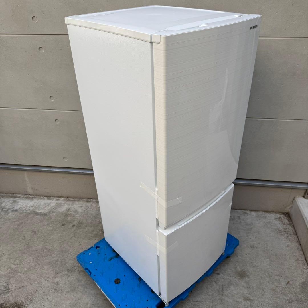 212⭐️2021年製★新品、未使用品★アイリス　冷蔵庫　ホワイト　一人暮らし