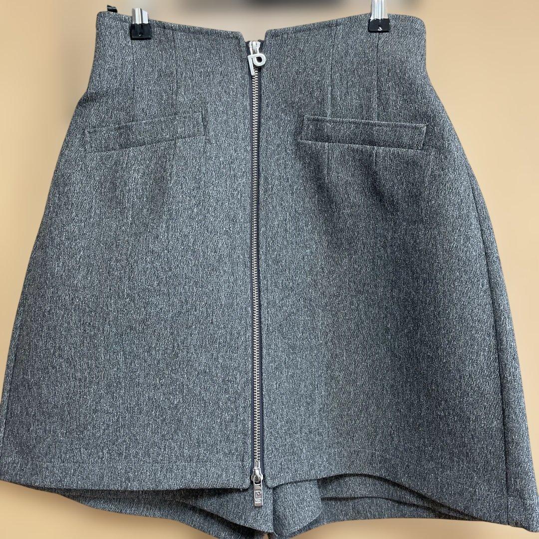 スカート AKI