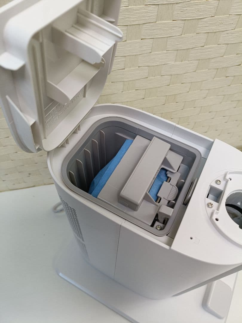 パナソニック クリーンドック MC-NX700K スティッククリーナー 24年製