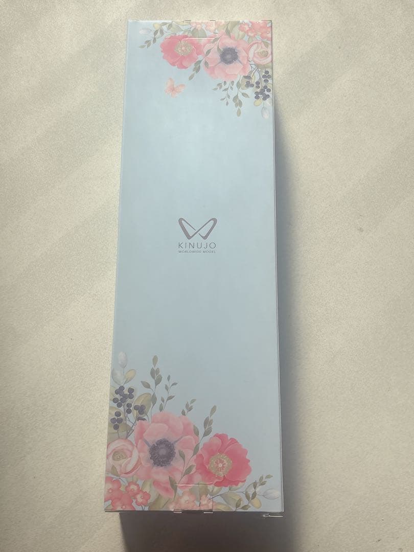 ☆1度のみ使用☆KINUJO 絹女 ストレートアイロン　ホワイト