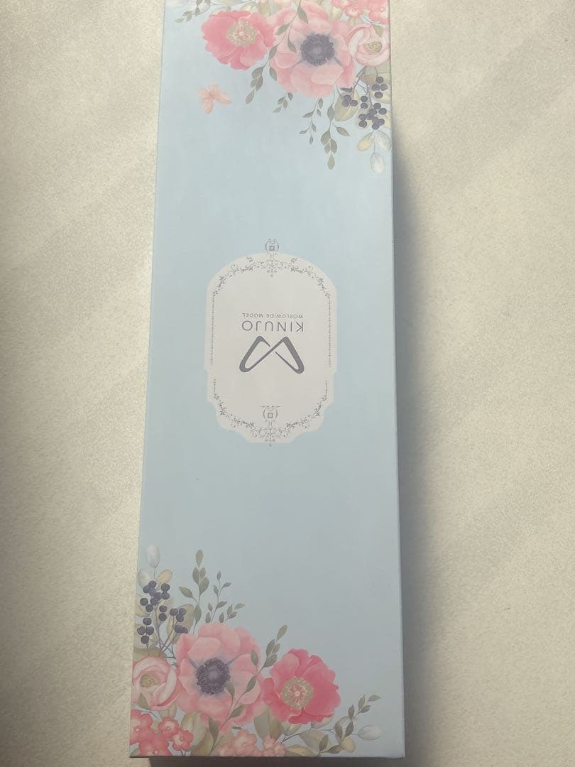 ☆1度のみ使用☆KINUJO 絹女 ストレートアイロン　ホワイト