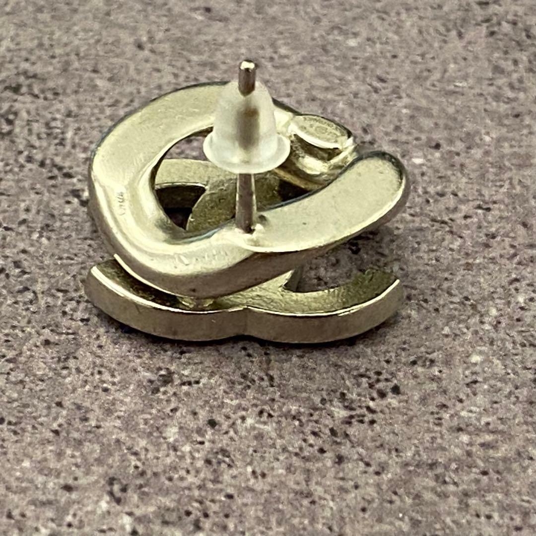 美品　希少　シャネル　片耳ピアス　A22S ラインストーン　シルバー