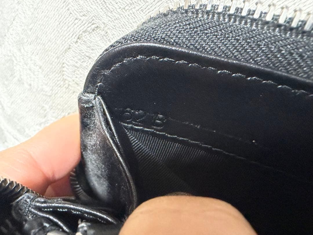 美品♡PRADA プラダ♡ヴィッテロダイノレザーラウンドファスナー長財布　正規品