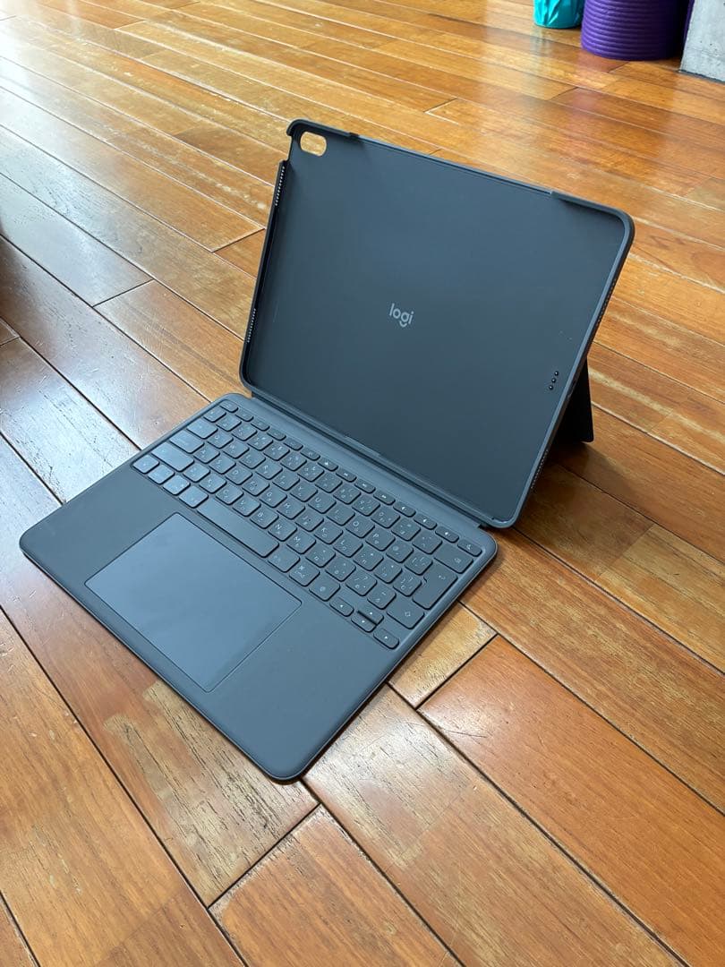 ロジクール　コンボタッチ　iPad air 13インチ用（M2、M3対応）