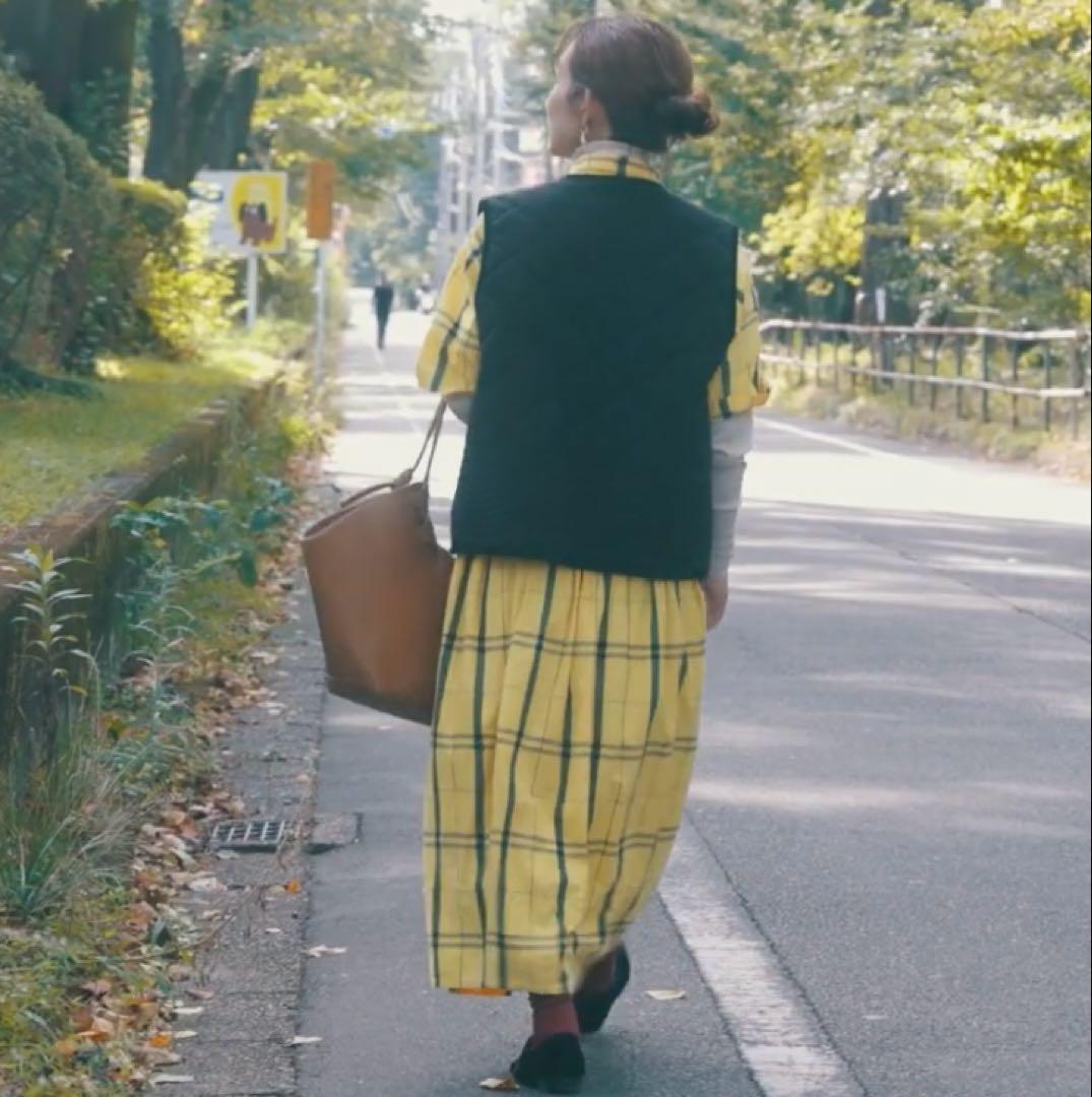 毎日着回したいキルティングベスト　北欧暮らしの道具店　ブラック　よしいちひろ