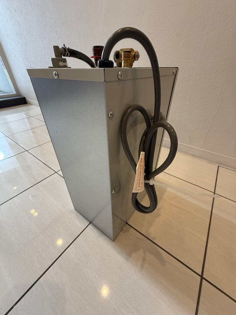 【綺麗め】LIXIL 小型電気温水器 EHPN-F6N3 貯湯量6L約6年使用