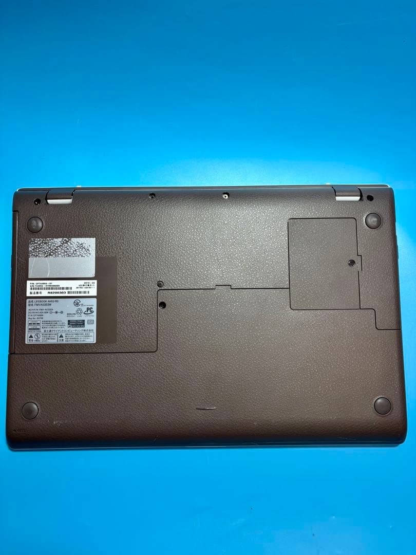 富士通 LIFEBOOK AH53/B3 i7 8550U 32GB 2TB