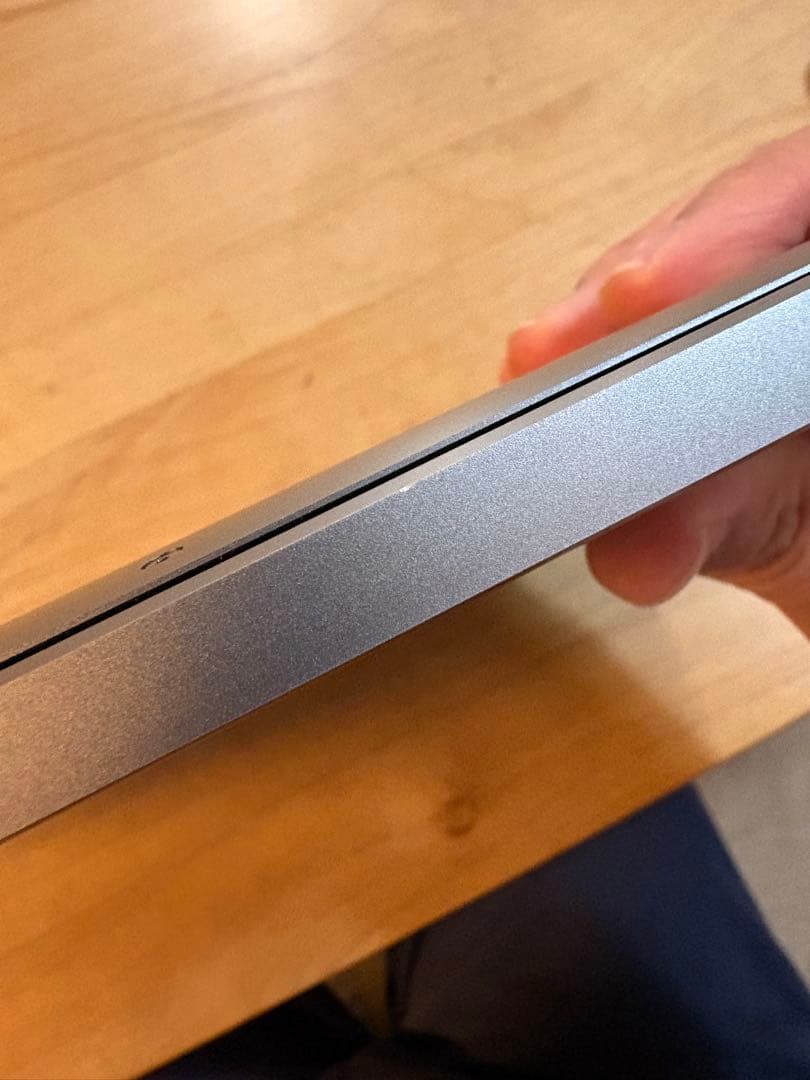 【美品】MacBook Air M1 2020 8GB/256GB