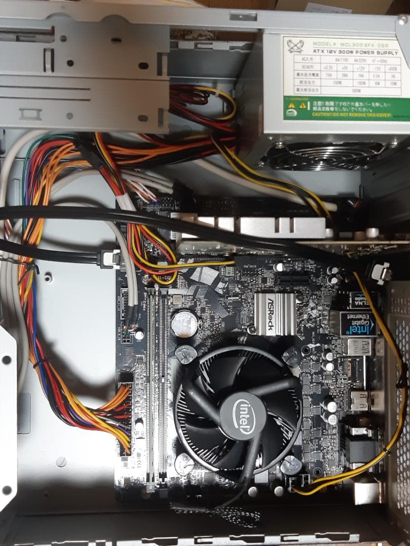 自作PC　i3 8100・8GB・SSD256GB・GTX745・Win11