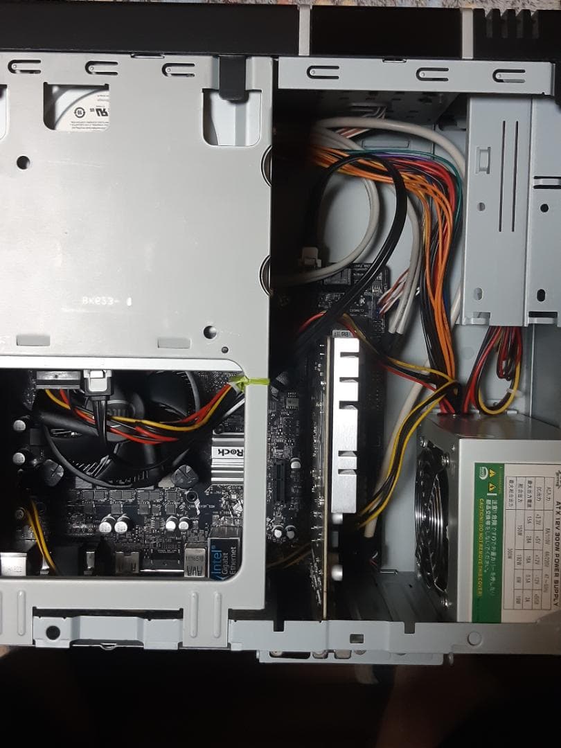 自作PC　i3 8100・8GB・SSD256GB・GTX745・Win11