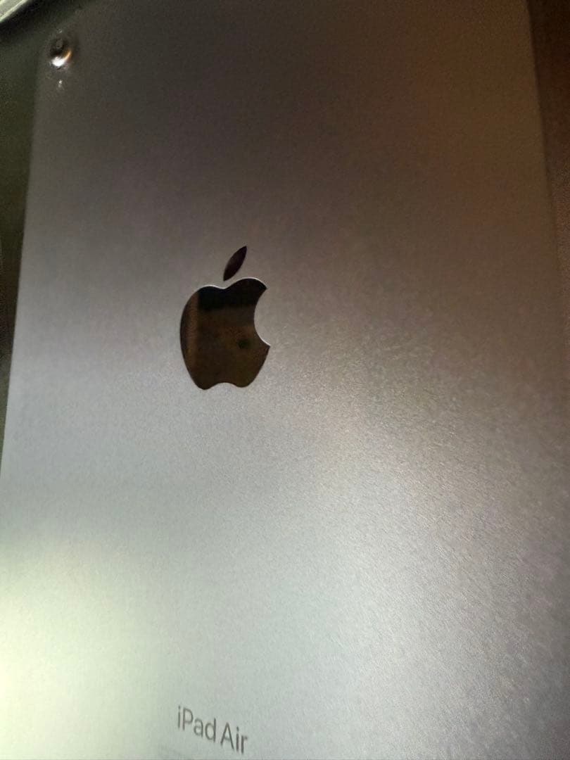 iPad Air 第5世代　Wi-Fi +純正アクセサリー