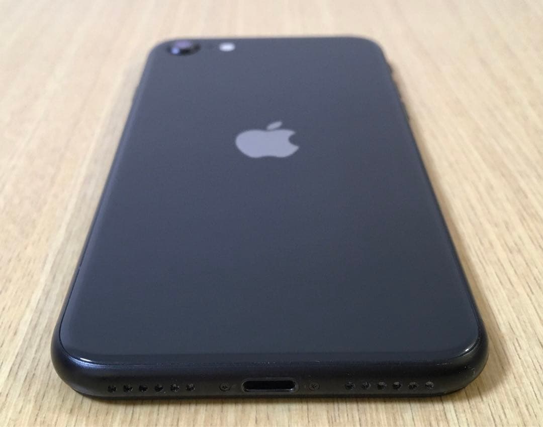 ジャンク品 iPhone SE 第2世代 128GB ブラック SIMフリー