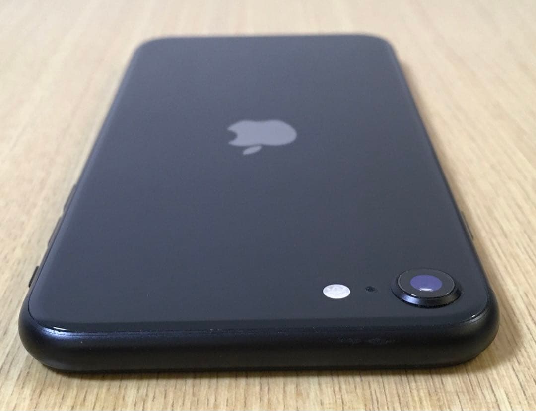 ジャンク品 iPhone SE 第2世代 128GB ブラック SIMフリー