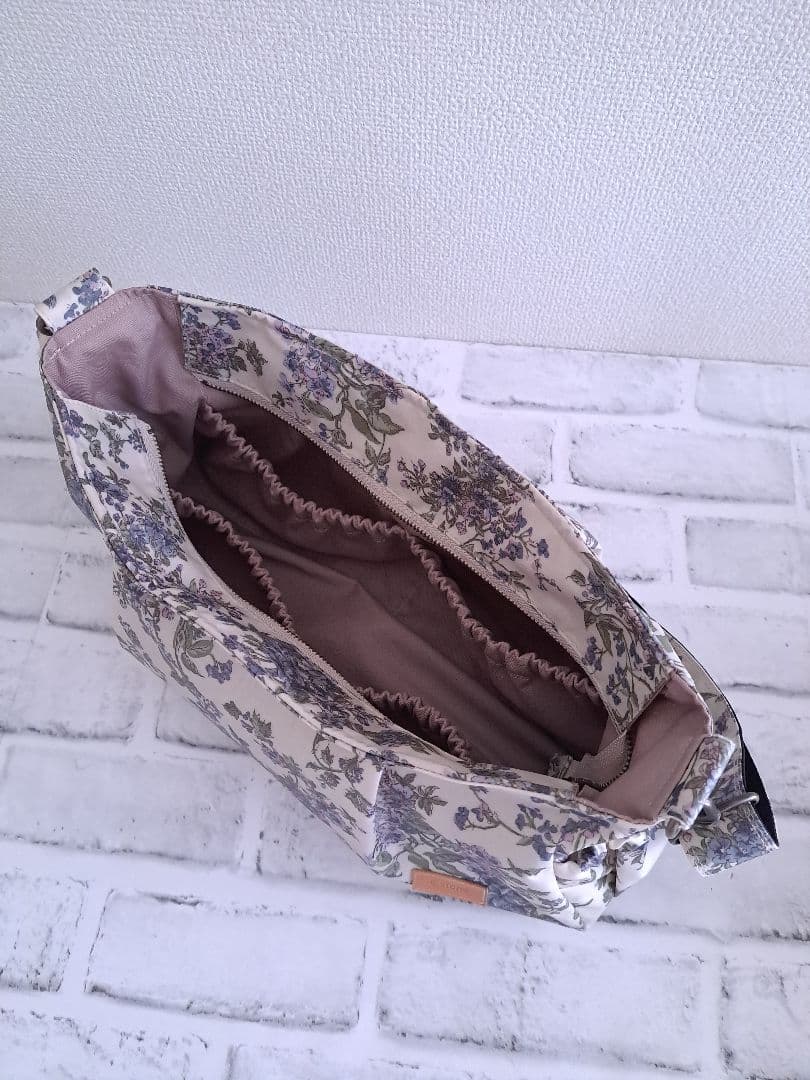 なおにゃんまみぃ様　横長ショルダーBag　共布ショルダー紐付　持ち手別売り