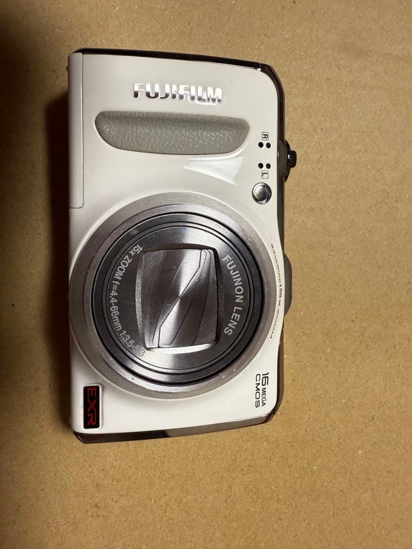 Fujifilm FinePix F600EXR 本体　動作確認済み