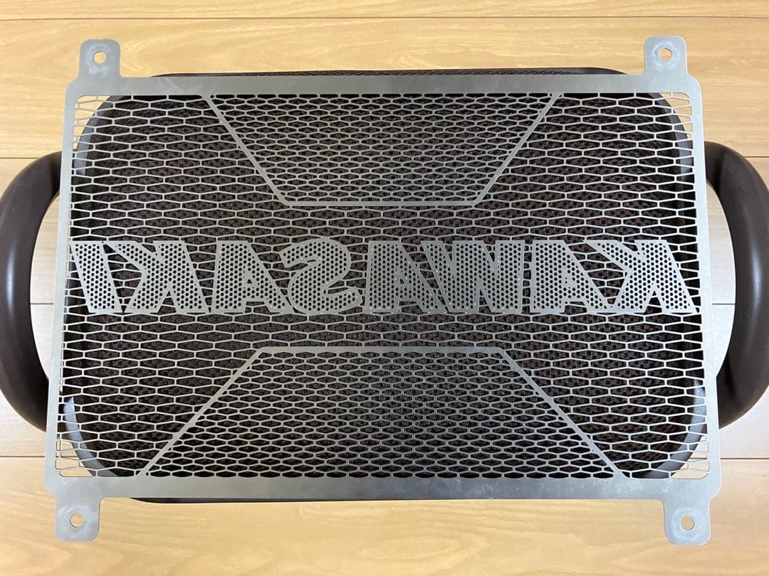 最終価格Z900RS エンジン・冷却装置・ラジエーターコアガード