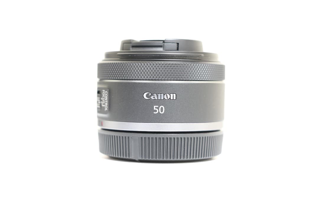 Canon レンズ RF 50mm F1.8 STM（保護フィルター付き）