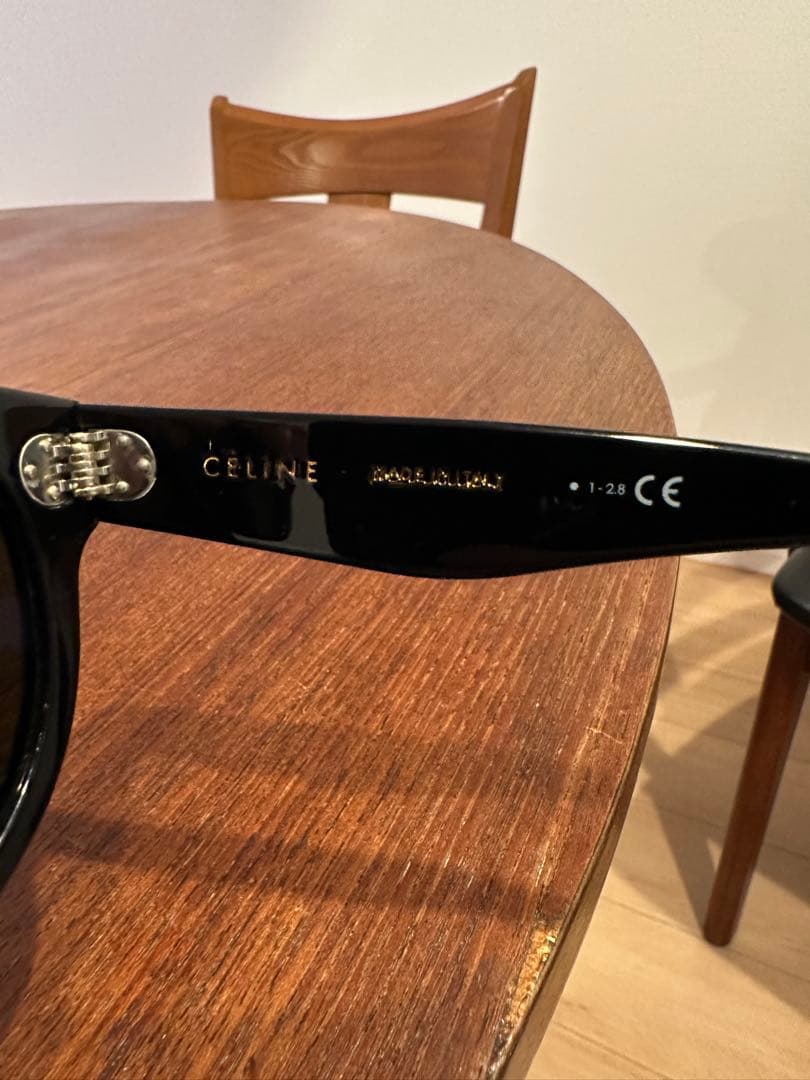 CELINE ブラック ラウンドサングラス