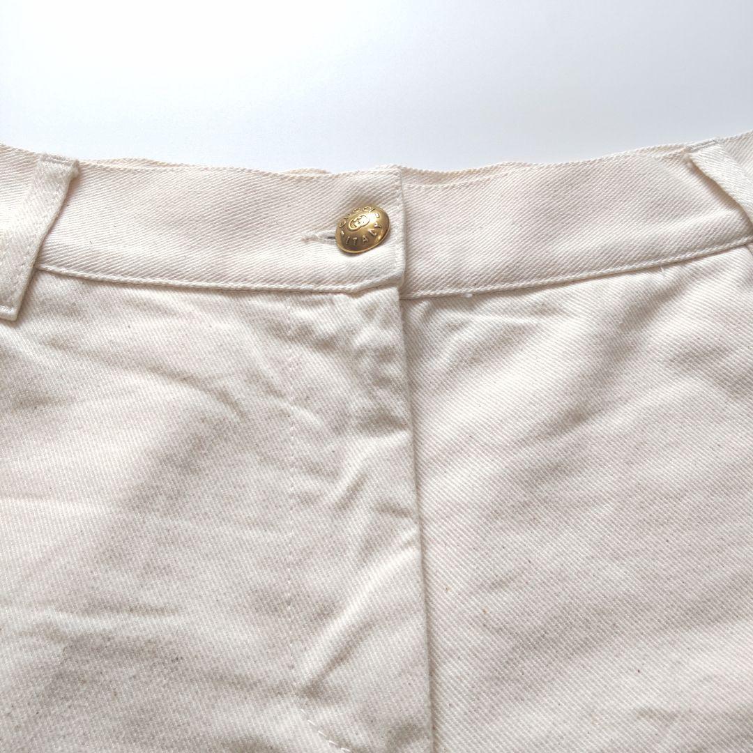 美品 グッチ ホワイトデニム ショートパンツ シェリーライン レザーパッチ 24