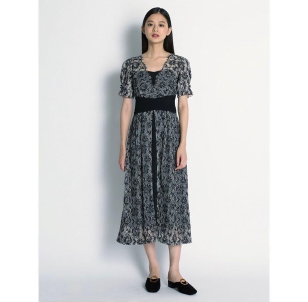 Lilybrown リリーブラウン　ウエストクロスラメレースドレス　結婚式