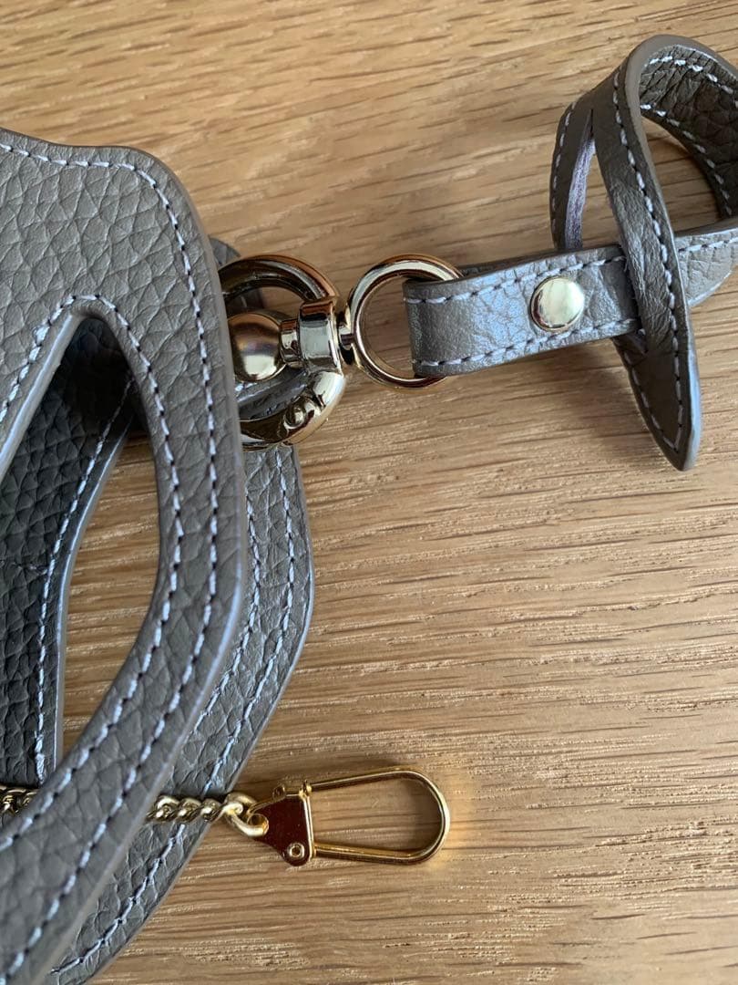 s*a様 ほぼ未使用！ATAO elvyチャーム　カード入れチャーム　トープ　ア