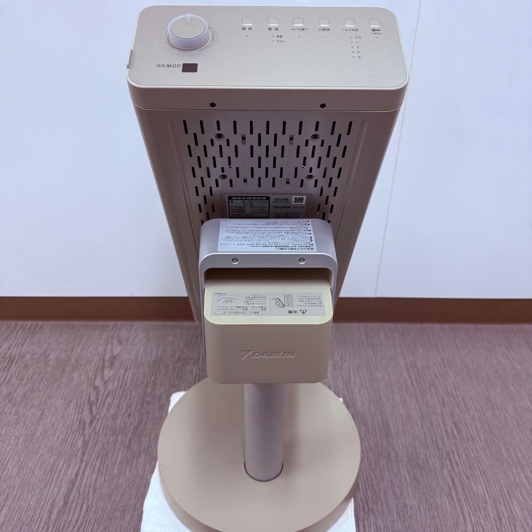 美品　DAIKIN ダイキン セラムヒート　遠赤外線暖房機　ERFT11XSE8