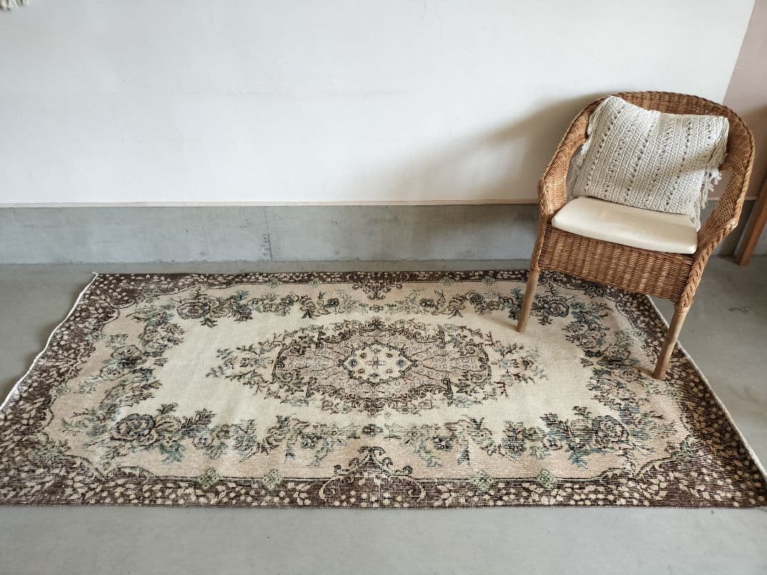 【はるさん専用】クリームとブラウンのトルコラグ　石田ゆり子さん　No.608