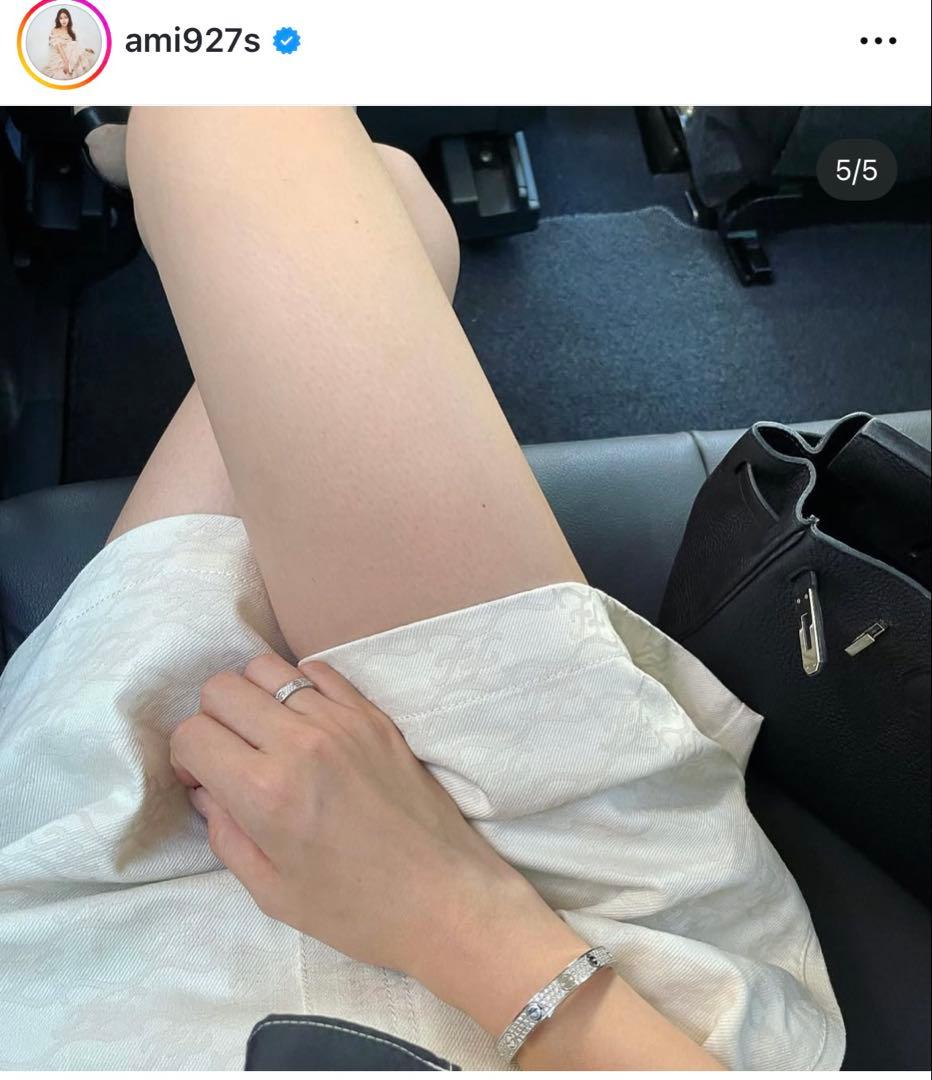 最終値下げFENDI プリーツショートパンツ ホワイト