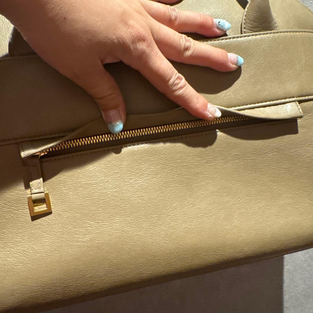 FUMIKODA BIANCAタッセル付き