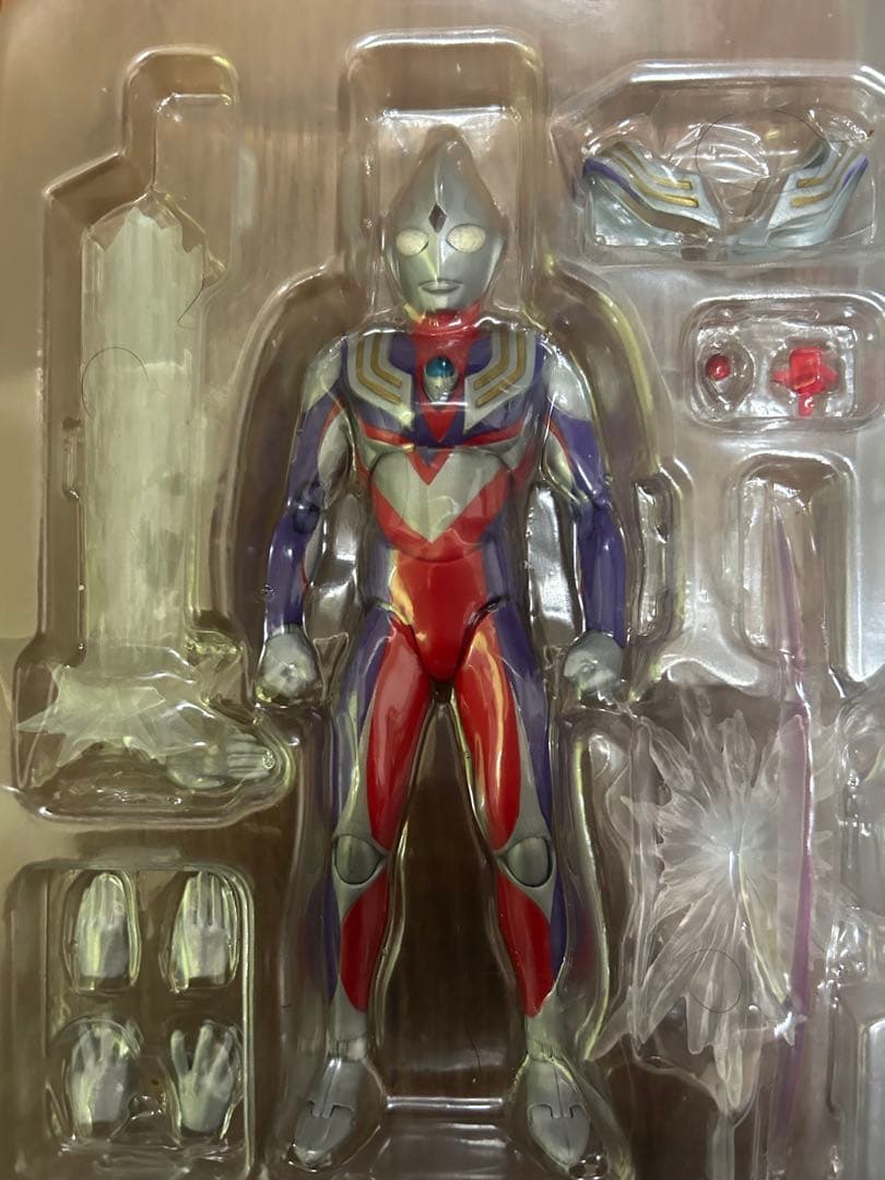 ULTRA-ACT ウルトラマンティガセット