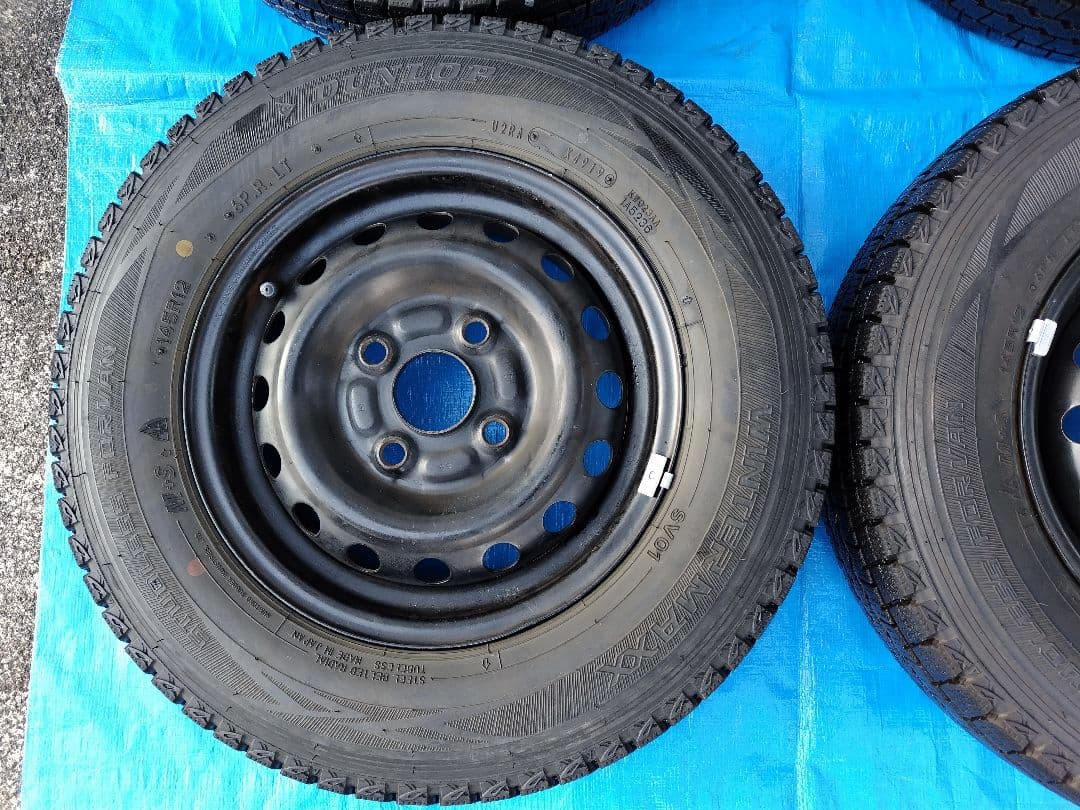 145R12・LT【1/2】軽トラ用スタッドレス・鉄ホイール付、２本分割