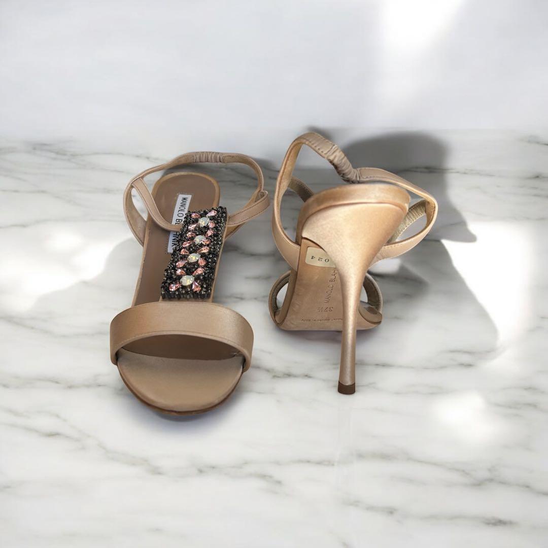Manolo Blahnik ビジュー装飾サンダル