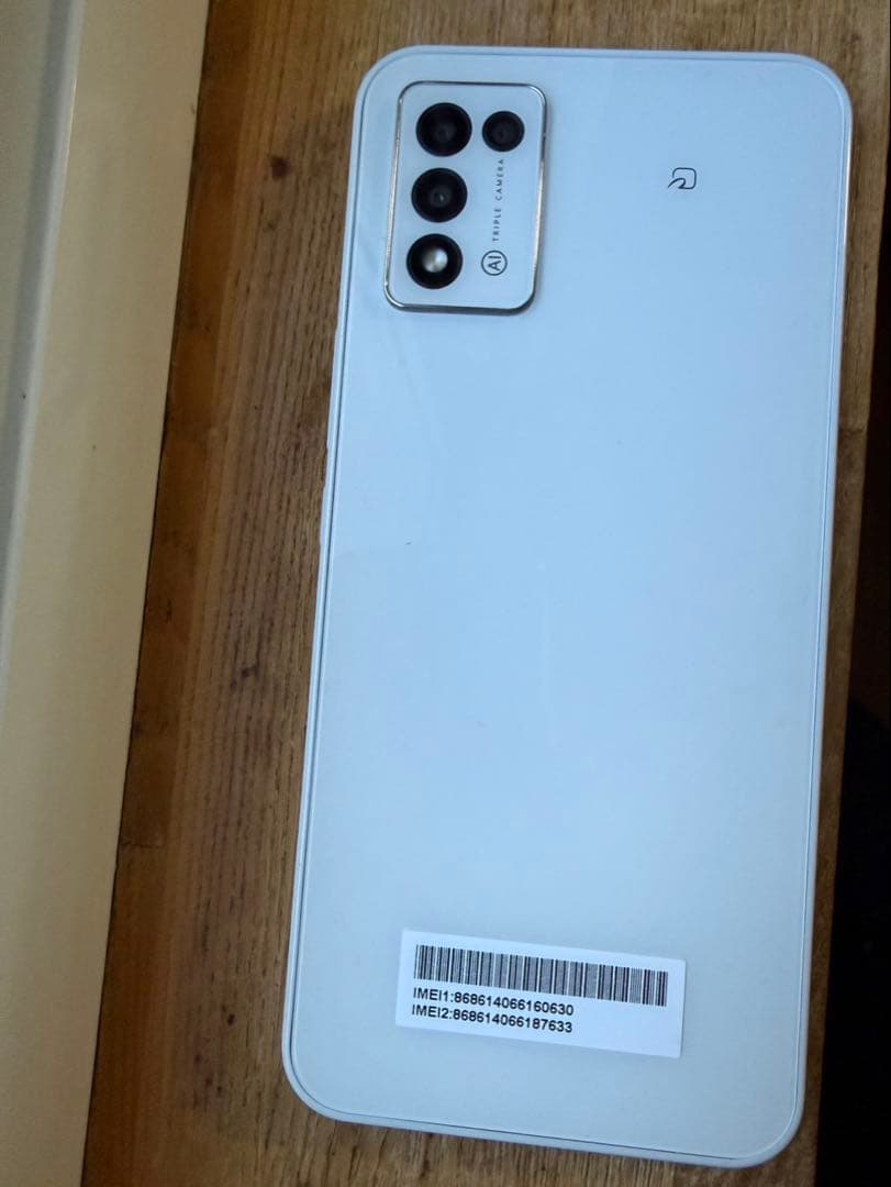 Libero 5G III ホワイト｜ほぼ未使用・美品・動作良好