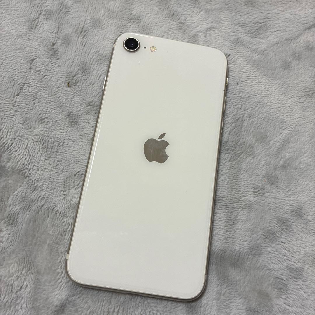iPhoneSE 本体　第3世代　64GB バッテリー残量74%