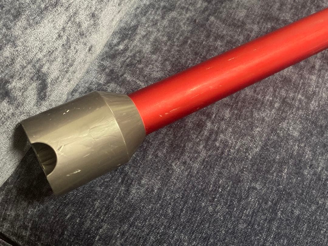 dyson (ダイソン) v8 slim fluffy 掃除機 本体と付属品