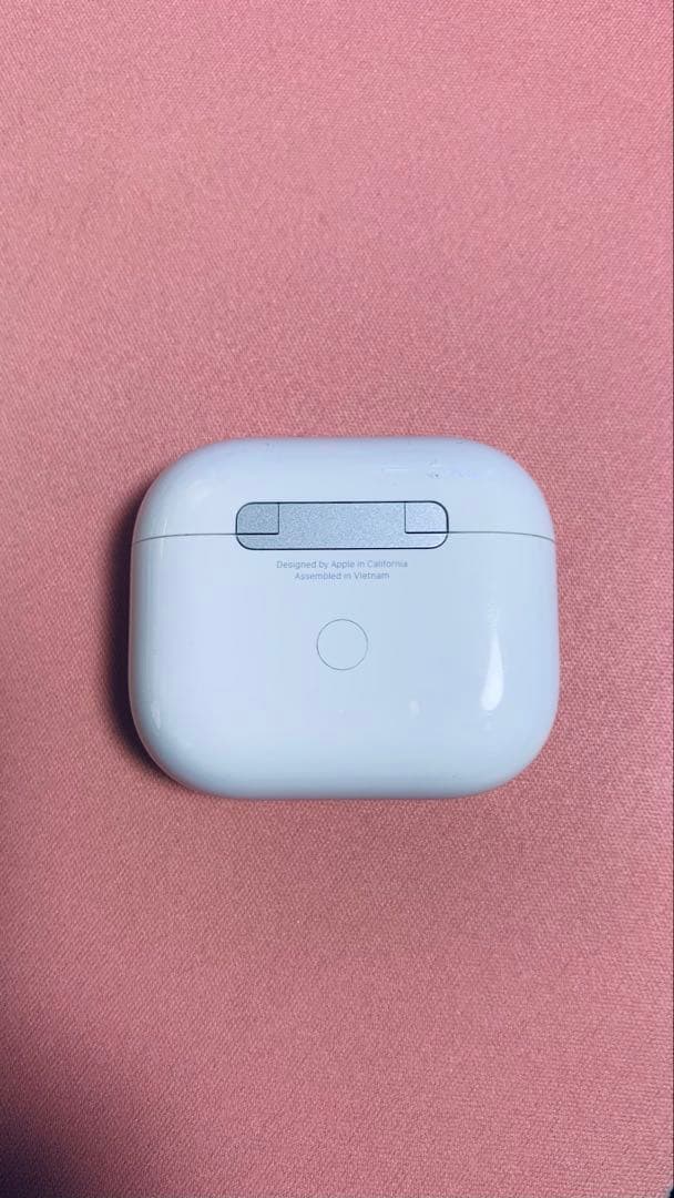 ①Apple AirPods 第3世代 MagSafe