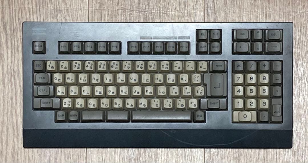 FUJITSU FM77 AUDIO & VISUAL 本体 キーボード