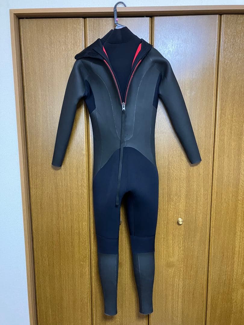 み*ん様 〔未使用/試着のみ〕5×3 セミドライフルスーツ (ラバー固め)